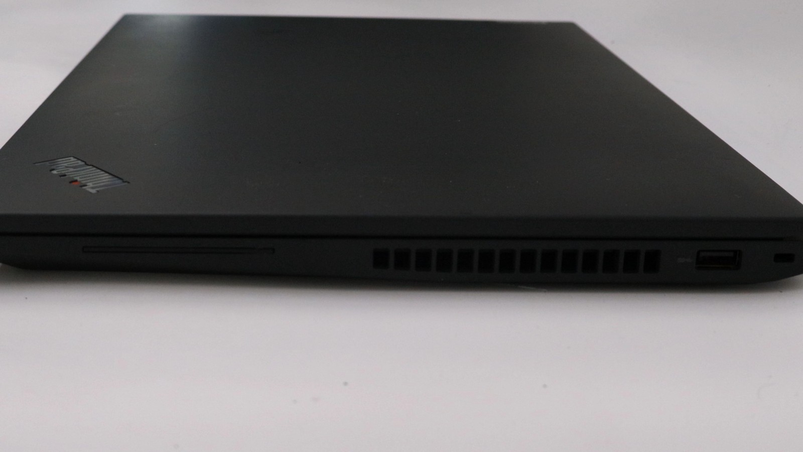 Lenovo ThinkPad T16 Gen 2 16″ i5-1335u 16GB 512GB – Fair READ DESC