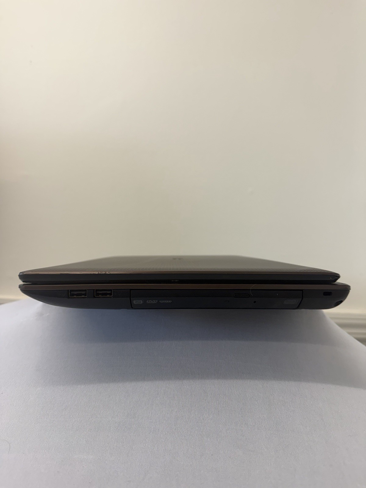 Acer Aspire 5253 Laptop – Good Screen – AMD C-50 – Read Des