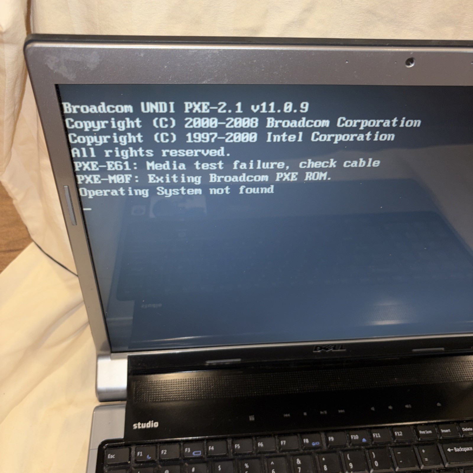 Dell Studio 1737 Intel Core 2 Duo T6500 2.10GHz 4GB NO HDD
