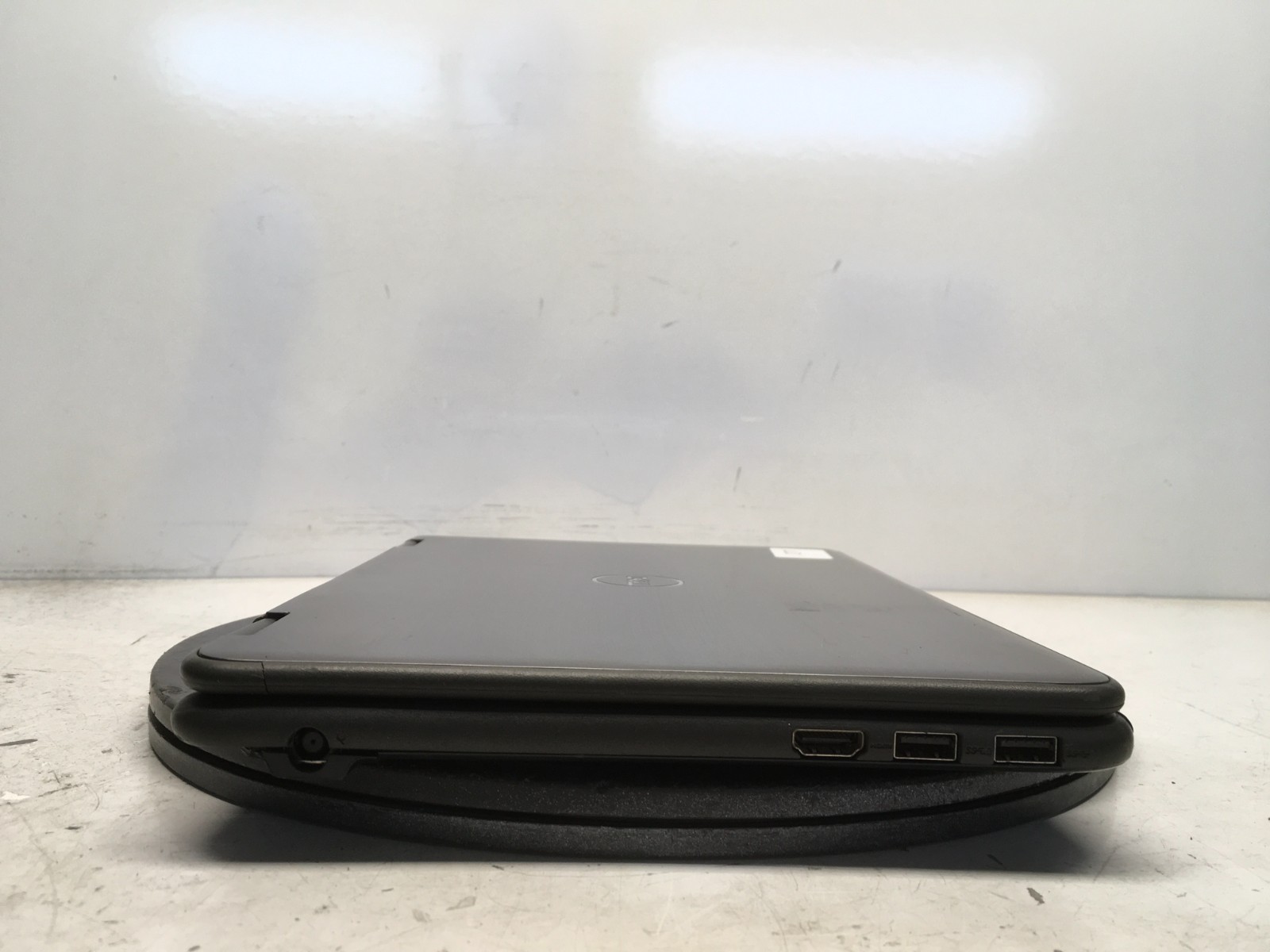 Dell Latitude 3190 2-In-1 Intel Celeron N4100 1.1GHz 4 GB NO HDD