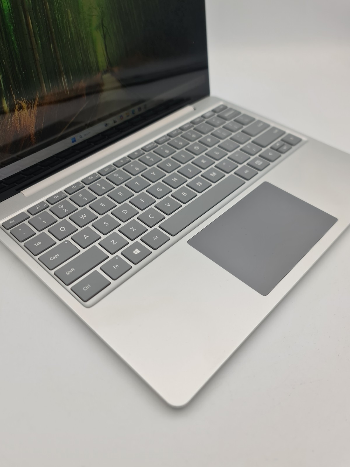 Microsoft Surface Laptop Go – 12.4” i5 10th Gen/8GB RAM/128GB (READ DESC) – 47C