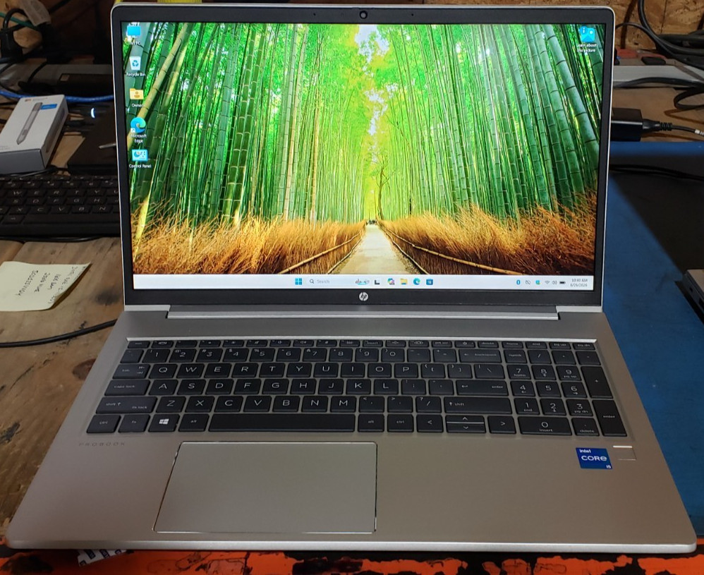 HP ProBook 450 G8 15.6″, Intel Core i5 11th Gen 2.40 GHz, 16GB RAM, 256GB NVME