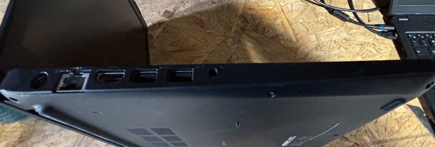 DELL LATITUDE 3580 i5 7200U 2.30GHz 8 GB RAM 500 GB HDD