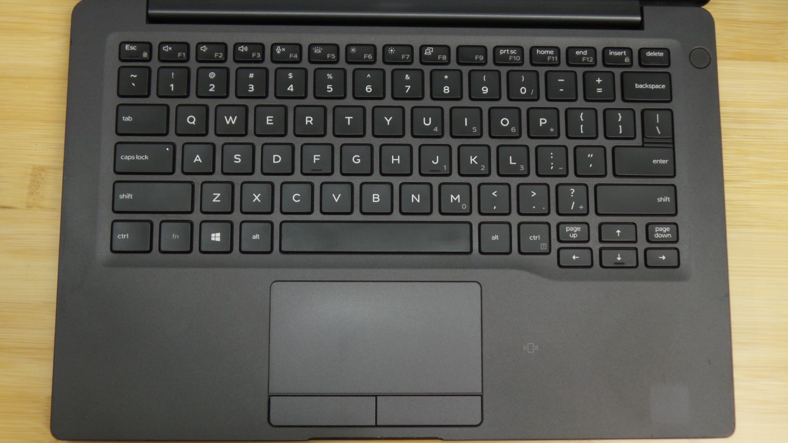 Functional Dell Latitude 7400 | i5-8365U | 4 GB RAM | 256 GB NVMe SSD | PASSWORD