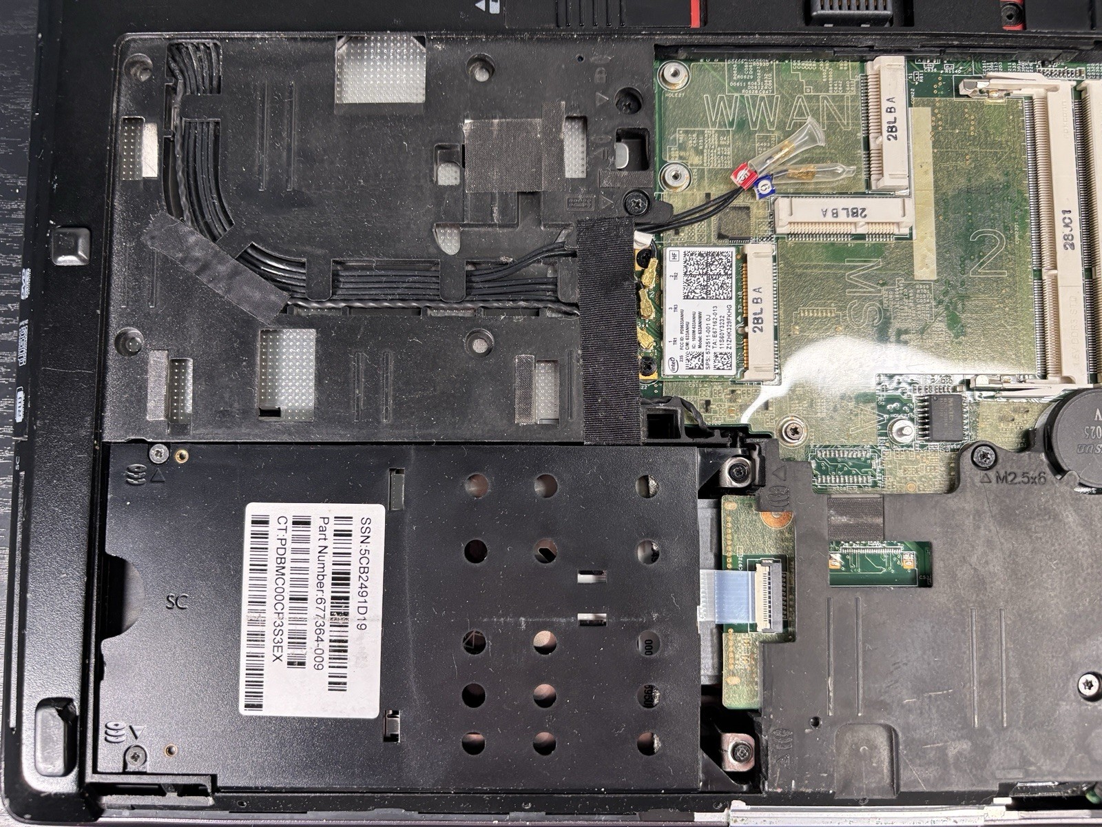 HP EliteBook 8570w Mobile Workstation Intel Core-i7 3740QM, black screen on boot