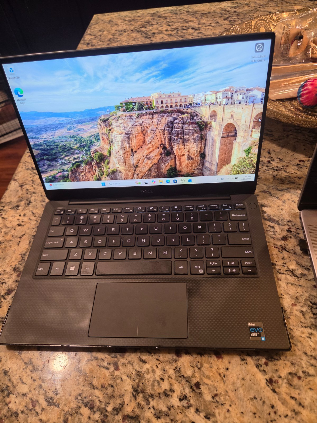 Dell XPS 13 9305 13.3” (256GB SSD, Intel Core i5-1135G7, 2.4GHz, 8GB RAM)…