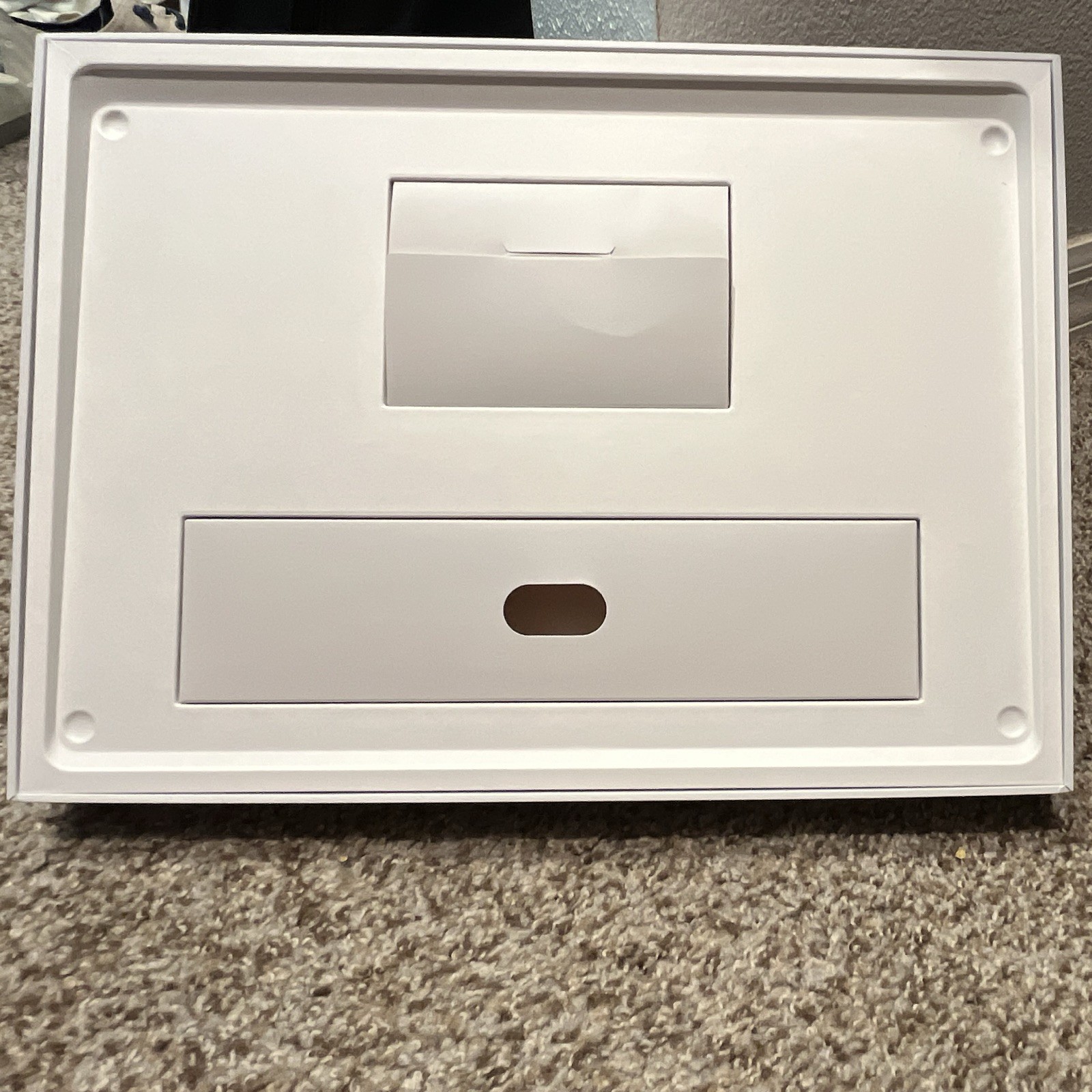 **EMPTY BOX**Microsoft Surface Laptop 3 15″ Ryzen 5 8GB 256GB SSD Platinum