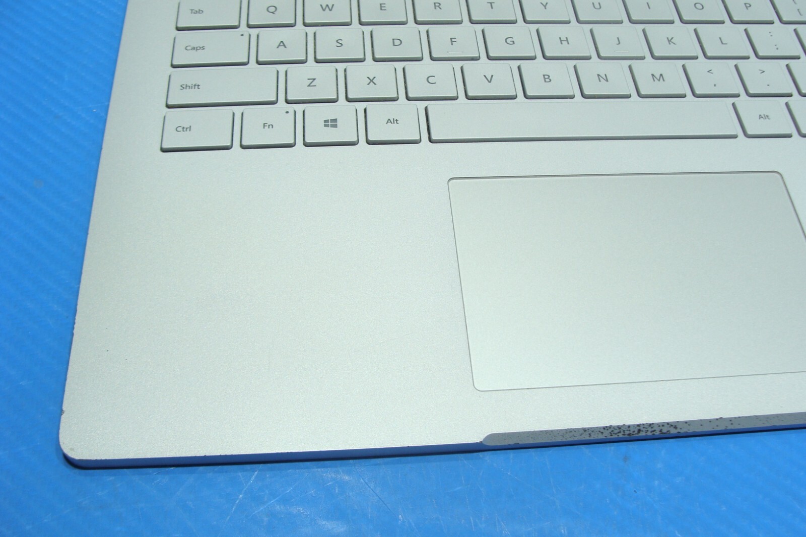 Microsoft Surface Book 2 1832 13.5″TOUCH i5-7300U 2.6GHz 8GB 256GB +Charger