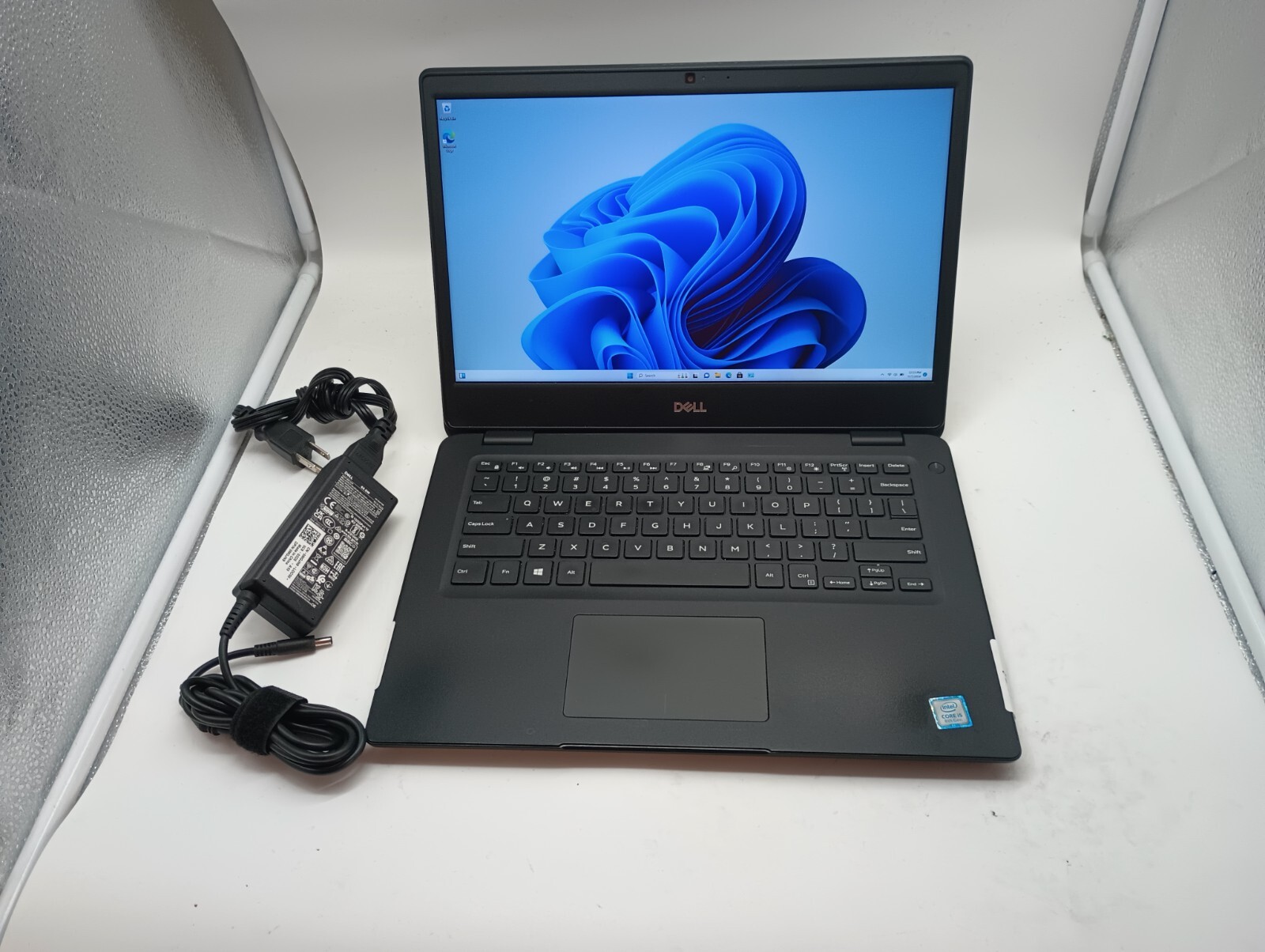 Latitude3400(1173)w/charger.i5-8265.8GB.500GB SSD.14″FHD.W11 Pro