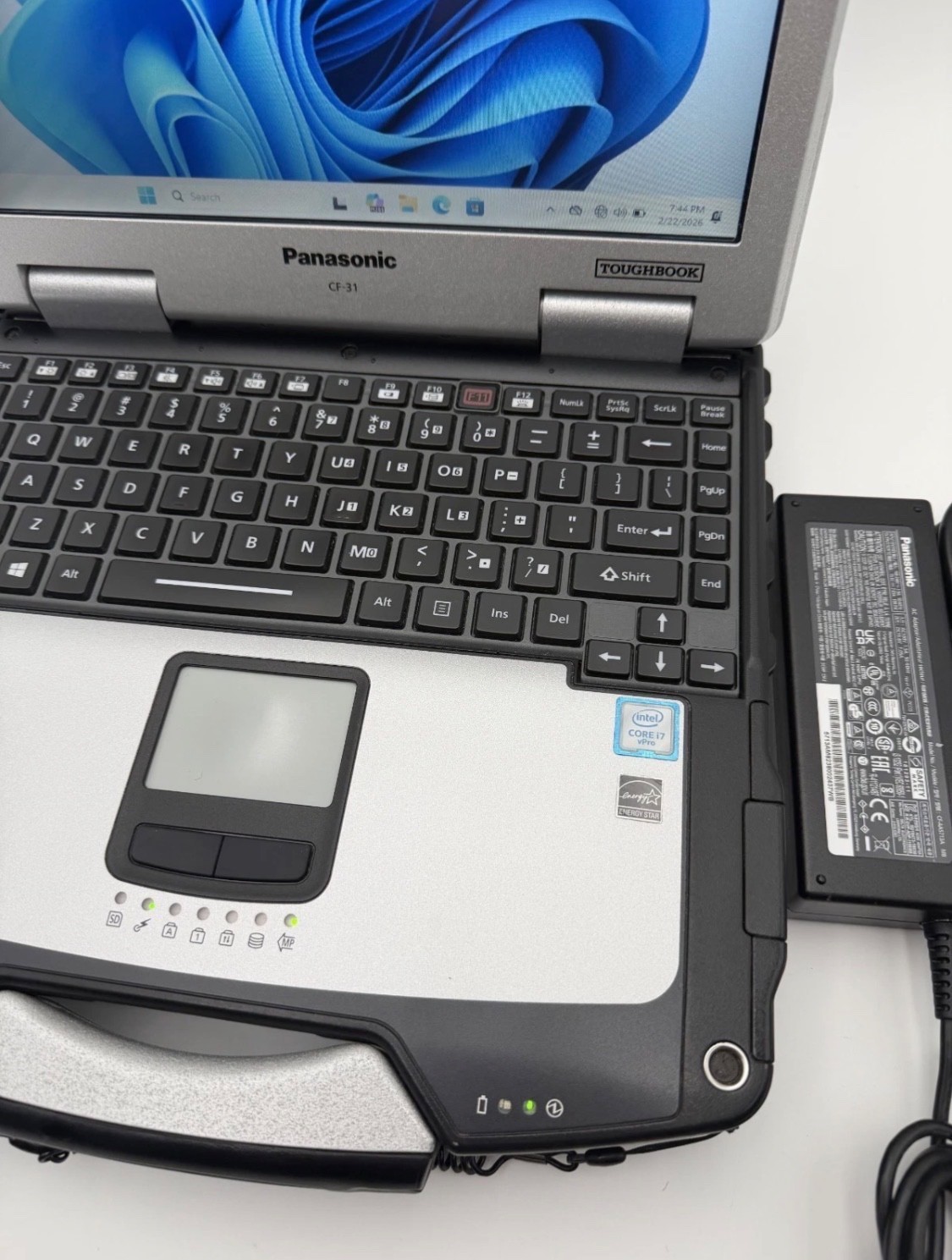 Panasonic Toughbook CF-31 MK6 i7-7600U Touch 16GB 256 SSD Win11pro 4G/DVD -Clean