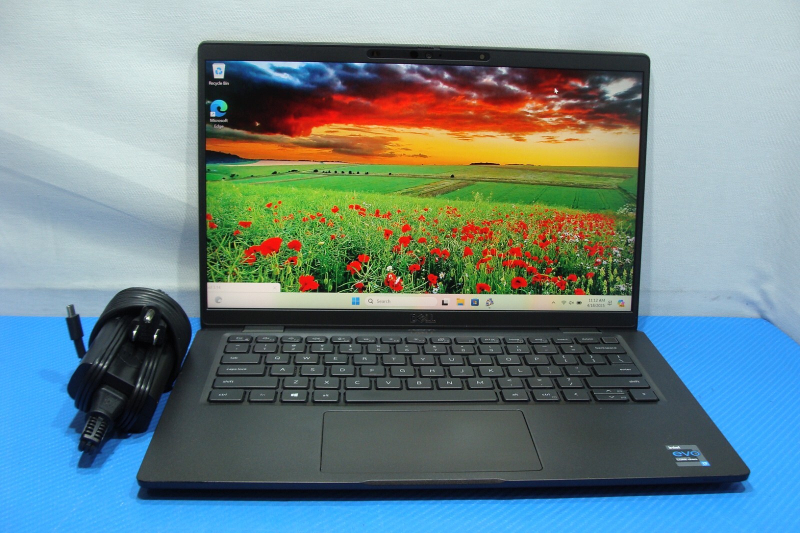 Dell Latitude 7420 14″FHD i7-1185G7 3Gh 16GB 256GB SSD Windows 11 Pro +Charger