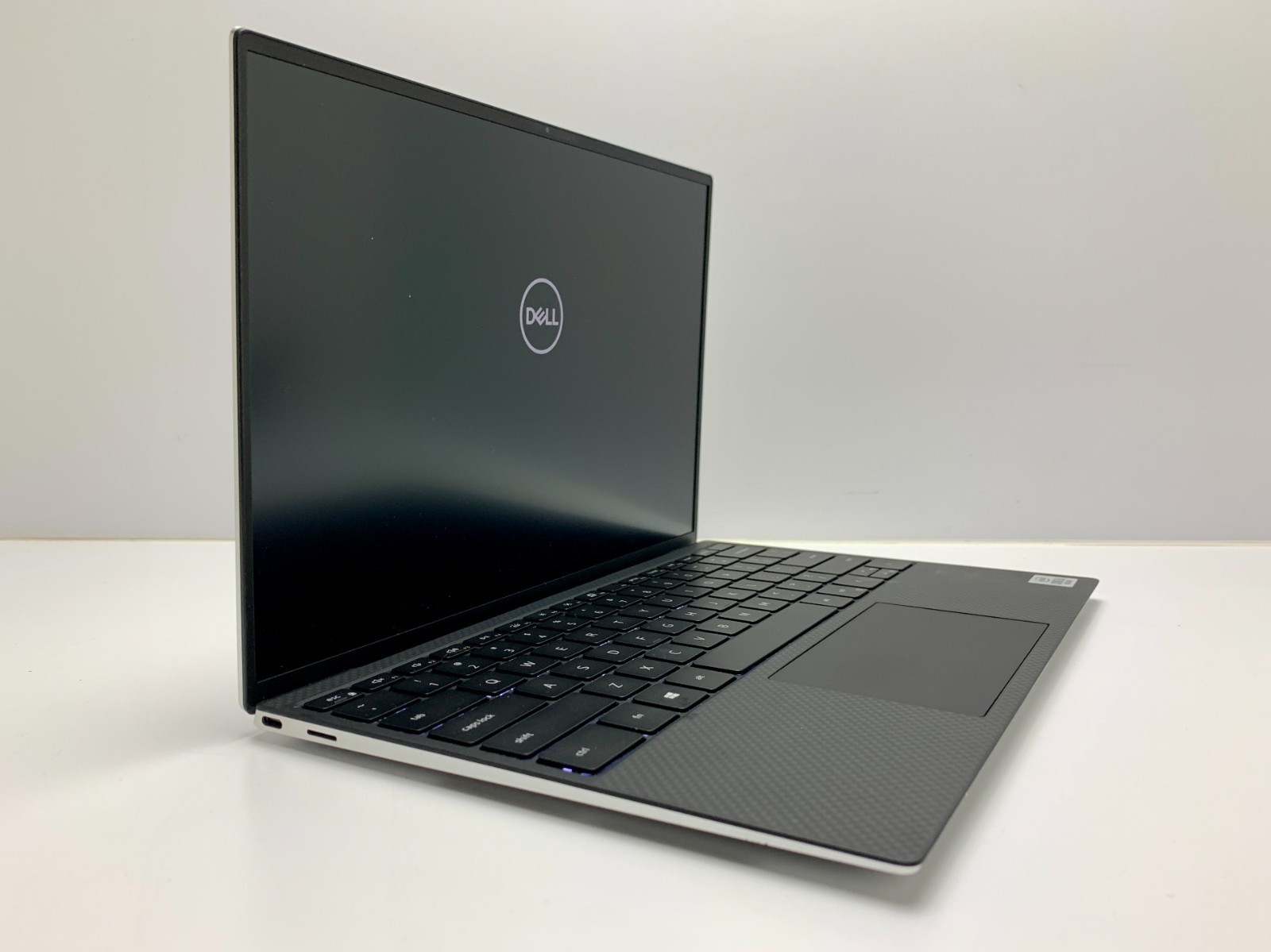 Dell XPS 13 9300 | i5-1035G1 | 8GB RAM | 256GB SSD | LINUX