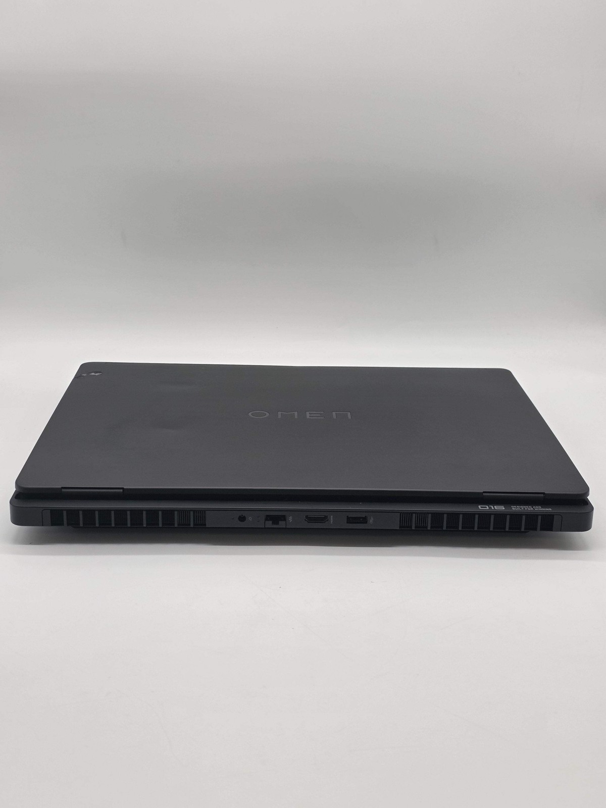 HP OMEN 16″ 16-AH0043DX U9 275HX 2TB RTX 5080 Gaming Laptop Black w/ Charger