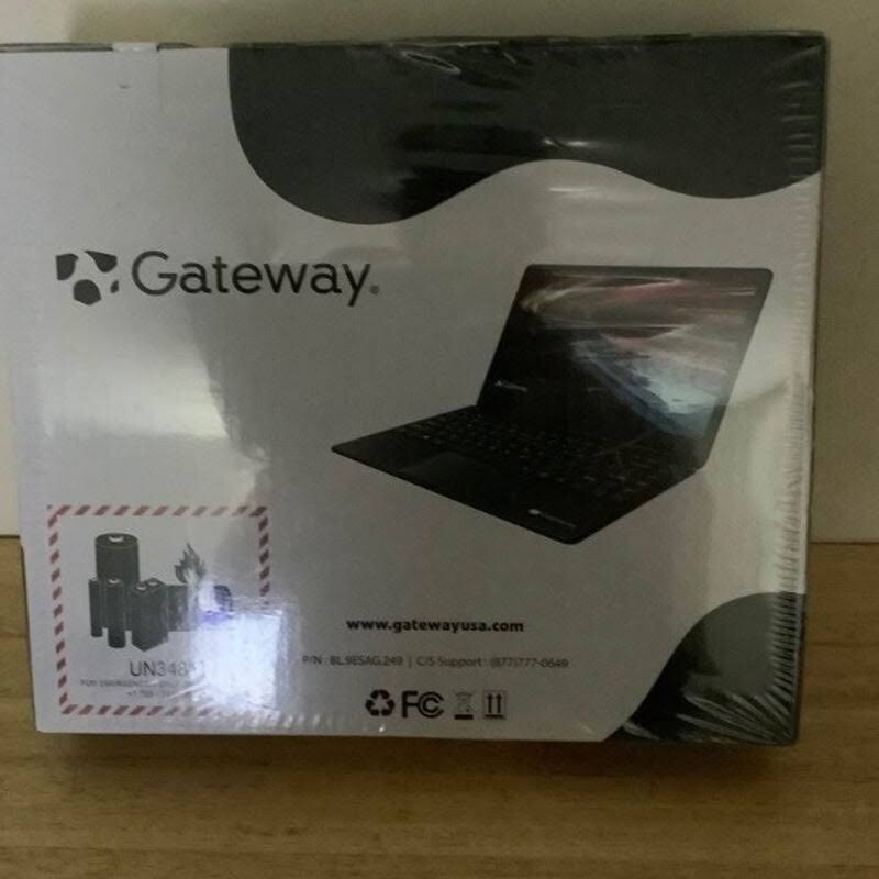 Gateway Ultra Slim 14.1 inch (512GB, Intel Core i5 11th Gen., 2.40 GHz, 16…
