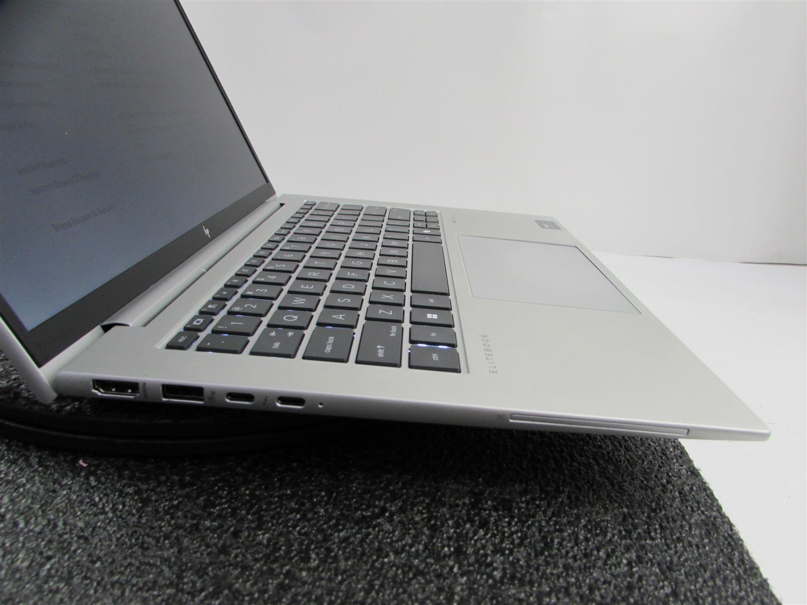 ELITEBOOK 840 (G11) FHD CORE ULTRA 5 135U 256GB SSD 16GB RAM WIN 11 PRO