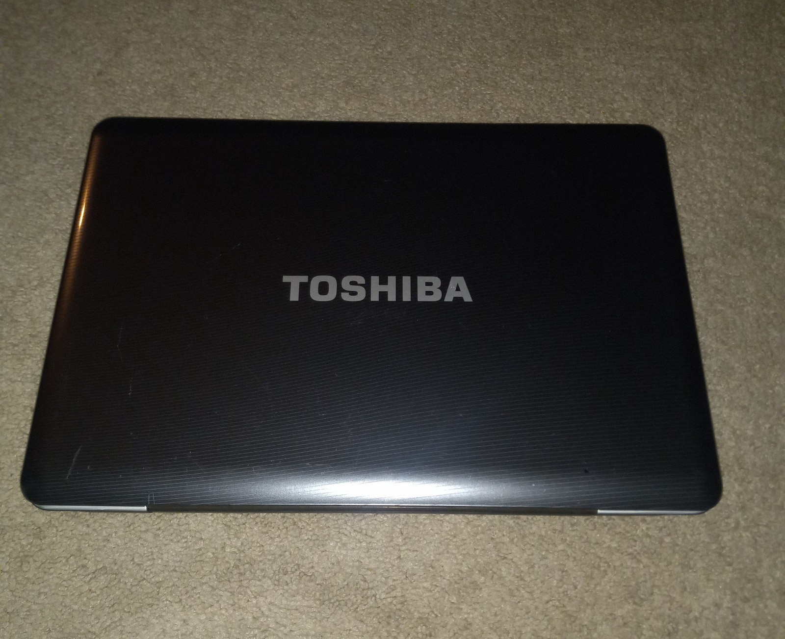 Toshiba Satellite L505-ES5018 Pentium Dual Core T4400 2.20GHz Laptop