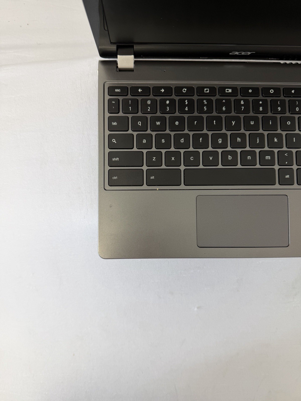 Acer Chromebook C740-C3PI Laptop – Good Screen – Intel Celeron 3205U – Read Des