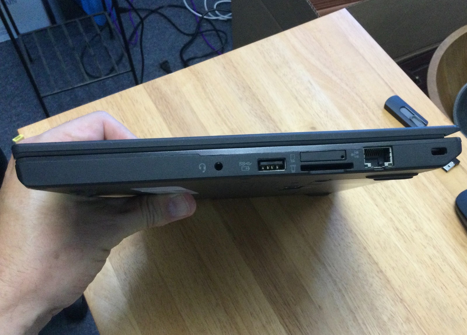 Pop!_OS 22.04 LTS Lenovo Thinkpad X250 12.5″ i7 5600U 2.6GHz 8GB Ram 240GB SSD