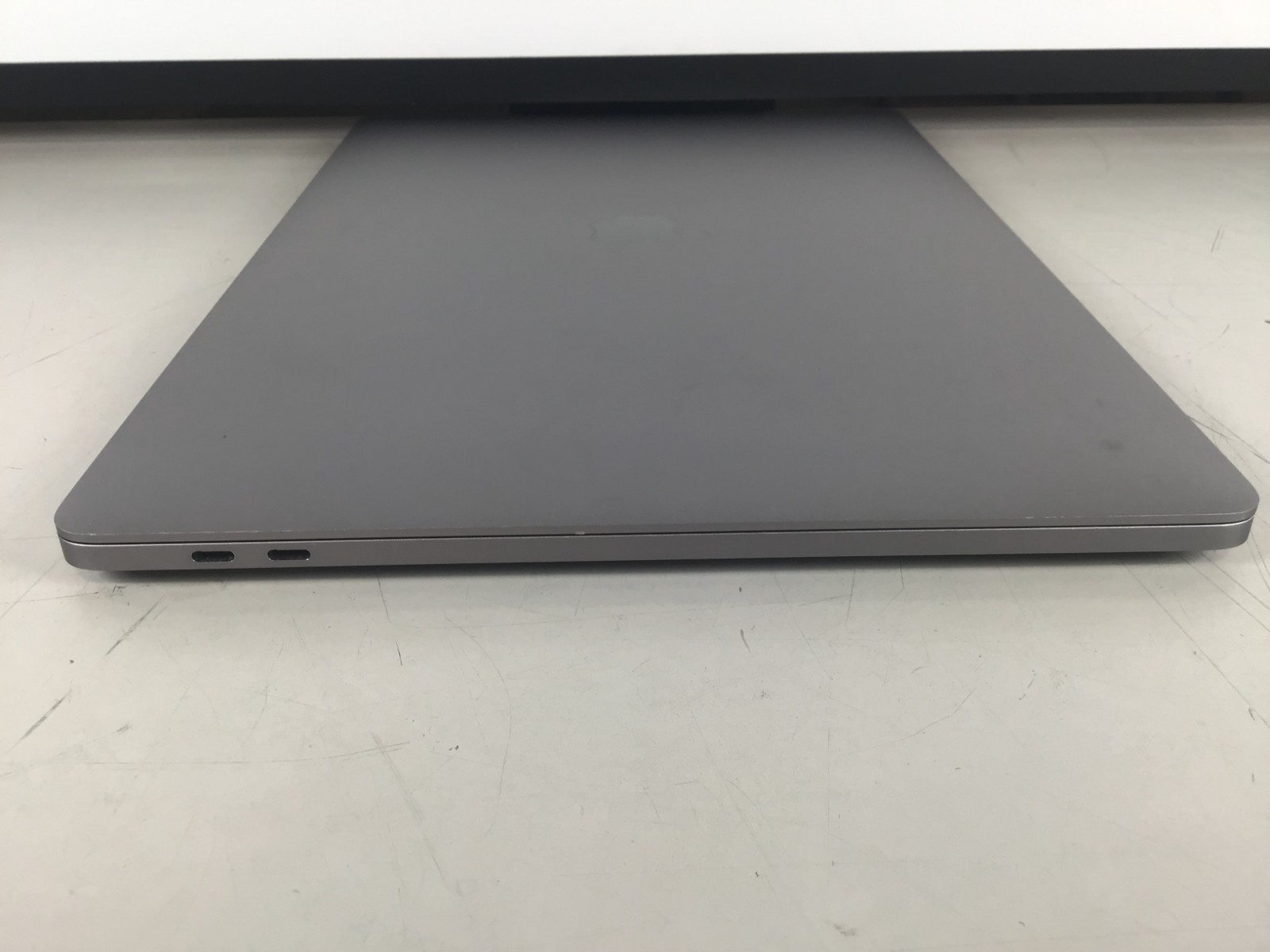 Lot of 2 Apple MacBook Pro 16″ A2141 i7-9750H 2.6GHz 16GB RAM 500B NVMe Gray~ II