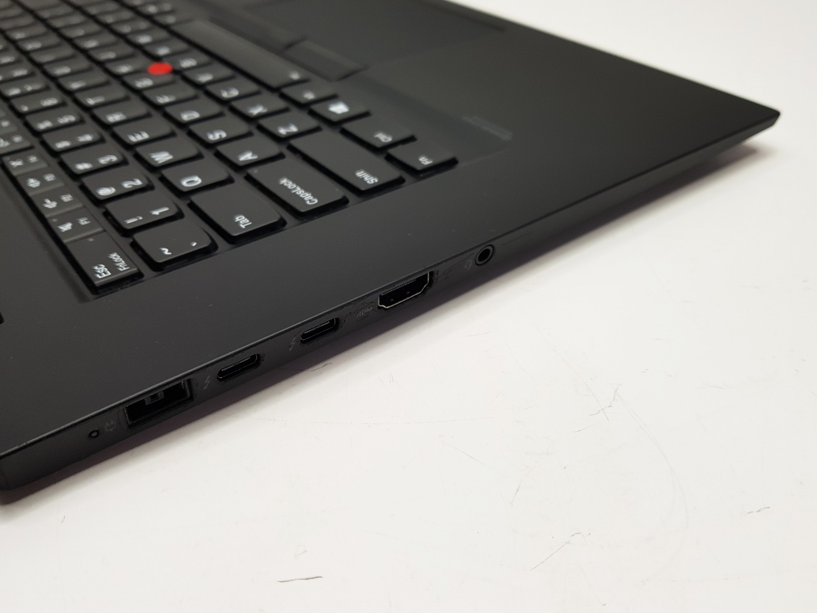 Lenovo Thinkpad P1 Gen 3 15.6″ 4K i7-10850H 16GB/512GB SSD T1000 Max Q W11 Pro
