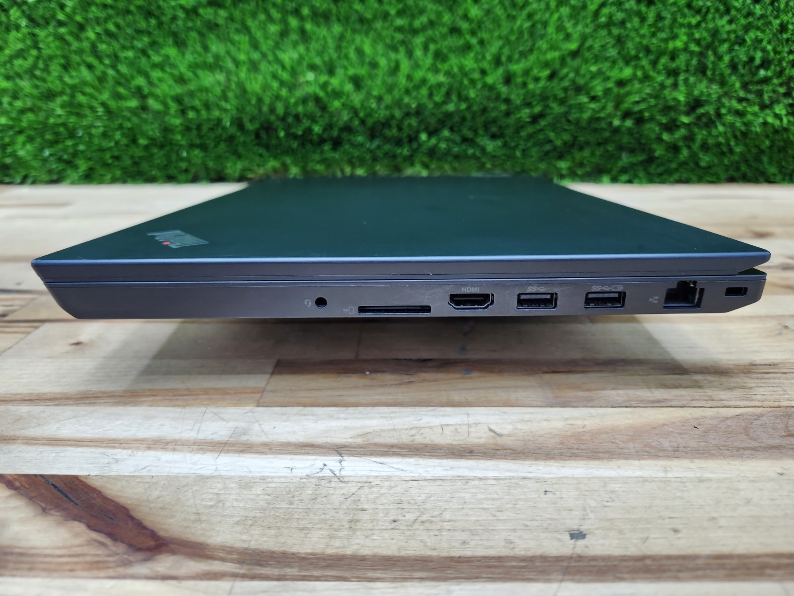 Lenovo ThinkPad P15V Gen 1 15.6″ FHD i7-10875H 2.30GHz 32GB RAM Windows 11 Pro ~