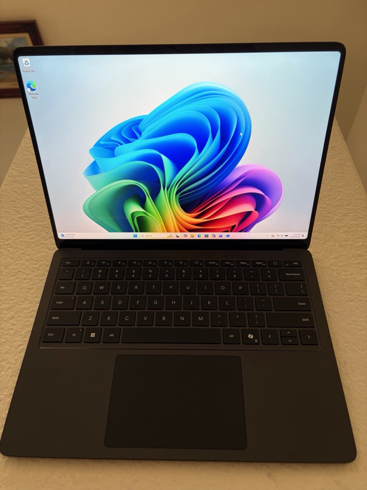 Microsoft Surface Laptop 7 13.8″ Snapdragon X 3.4GHz 32GB RAM 1TB
