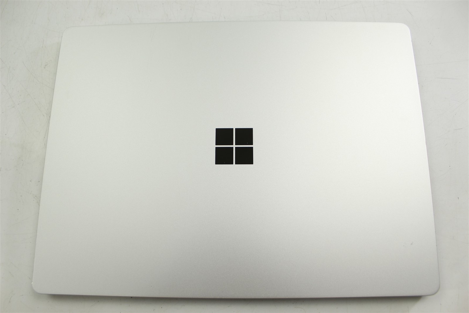 Microsoft Surface Laptop Go 2 2013 12.4″ i5-1135G7 256GB SSD 16GB RAM W11H