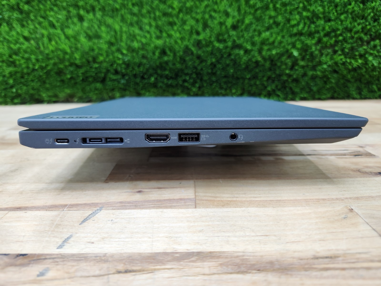 Lenovo ThinkPad X13 Gen 2 13.3″ FHD+ i7-1185G7 16GB 256GB SSD Windows 11 Pro ~