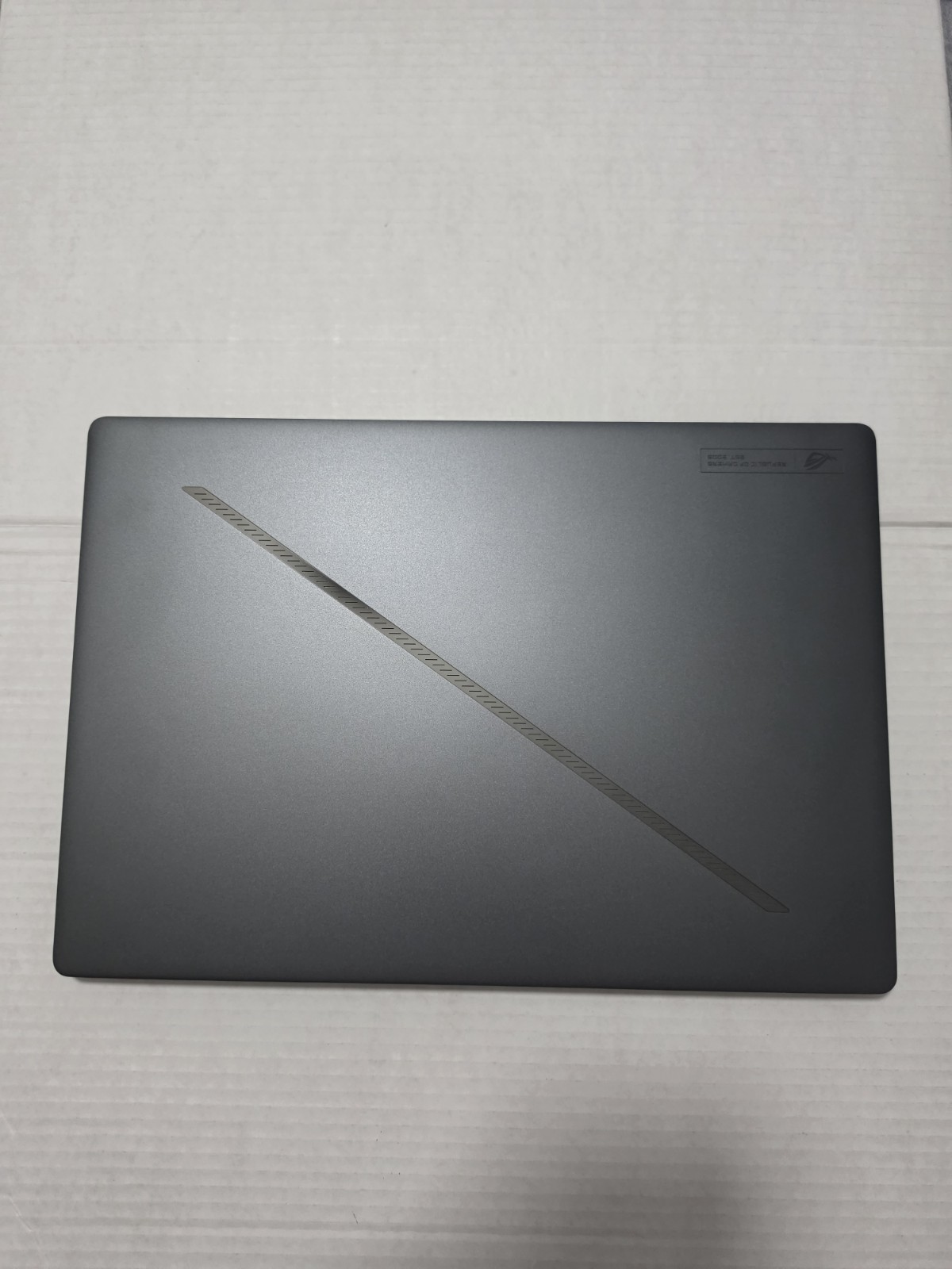 ASUS ROG Zephyrus G16 OLED RTX 4070 240Hz – Intel Ultra 9, 16GB RAM, 1TB SSD