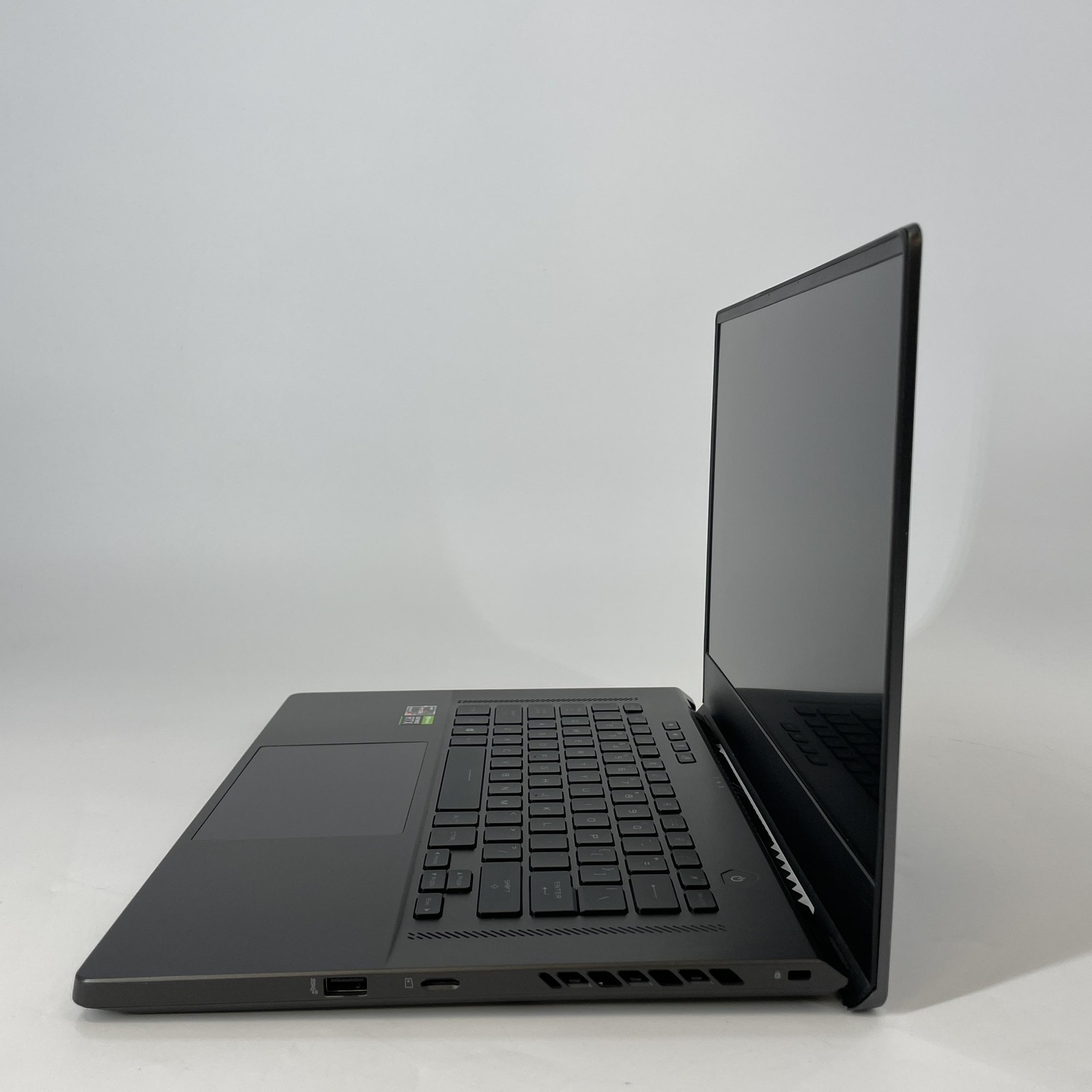 Asus ROG Zephyrus G15 GA503 165Hz 2K Ryzen 9 5900HS 24GB 1TB RTX 3070 Pink Hue