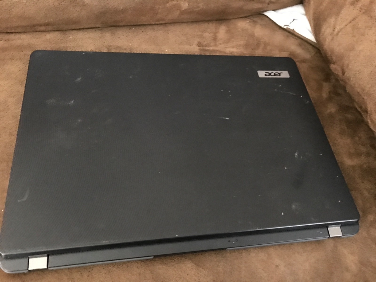 acer travelmate Laptop B114 AMD A4 60GB SSD Bad Screen