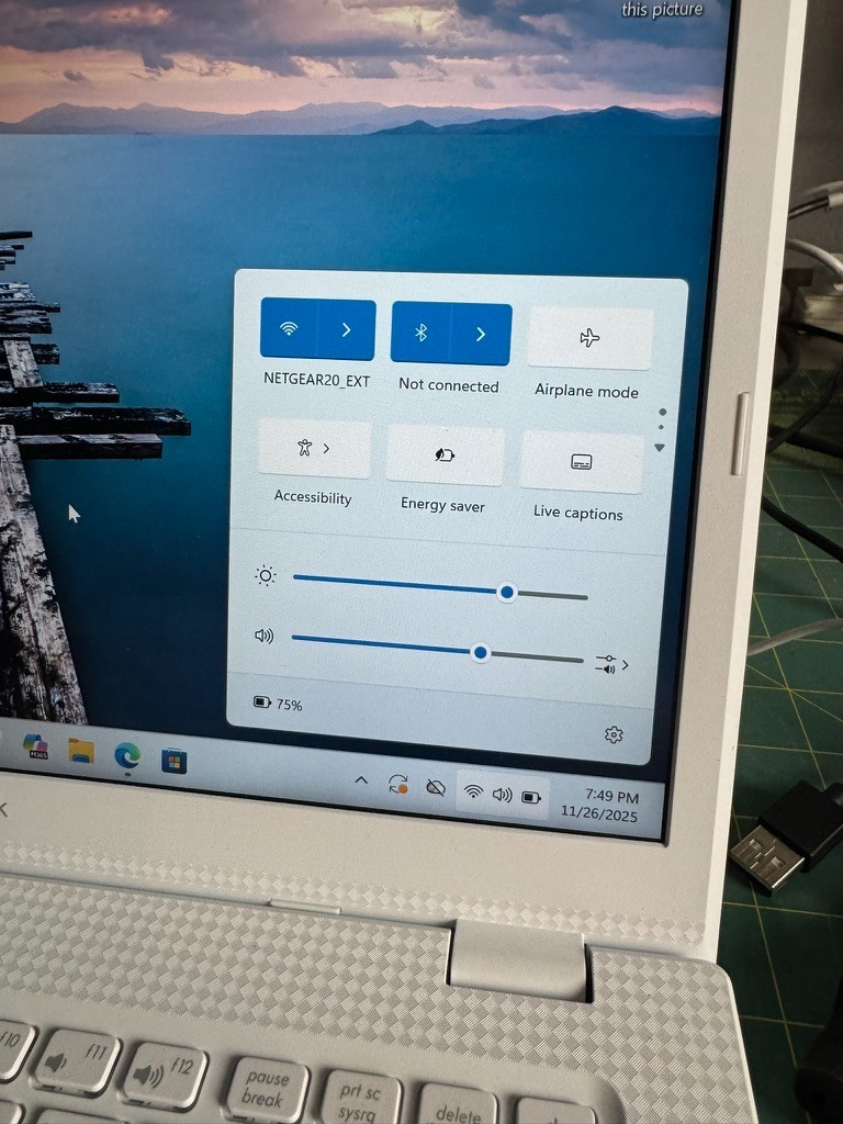 ASUS ImagineBook 14 MJ401TA m3-8100Y 4GB 120GB SSD Win11 Home