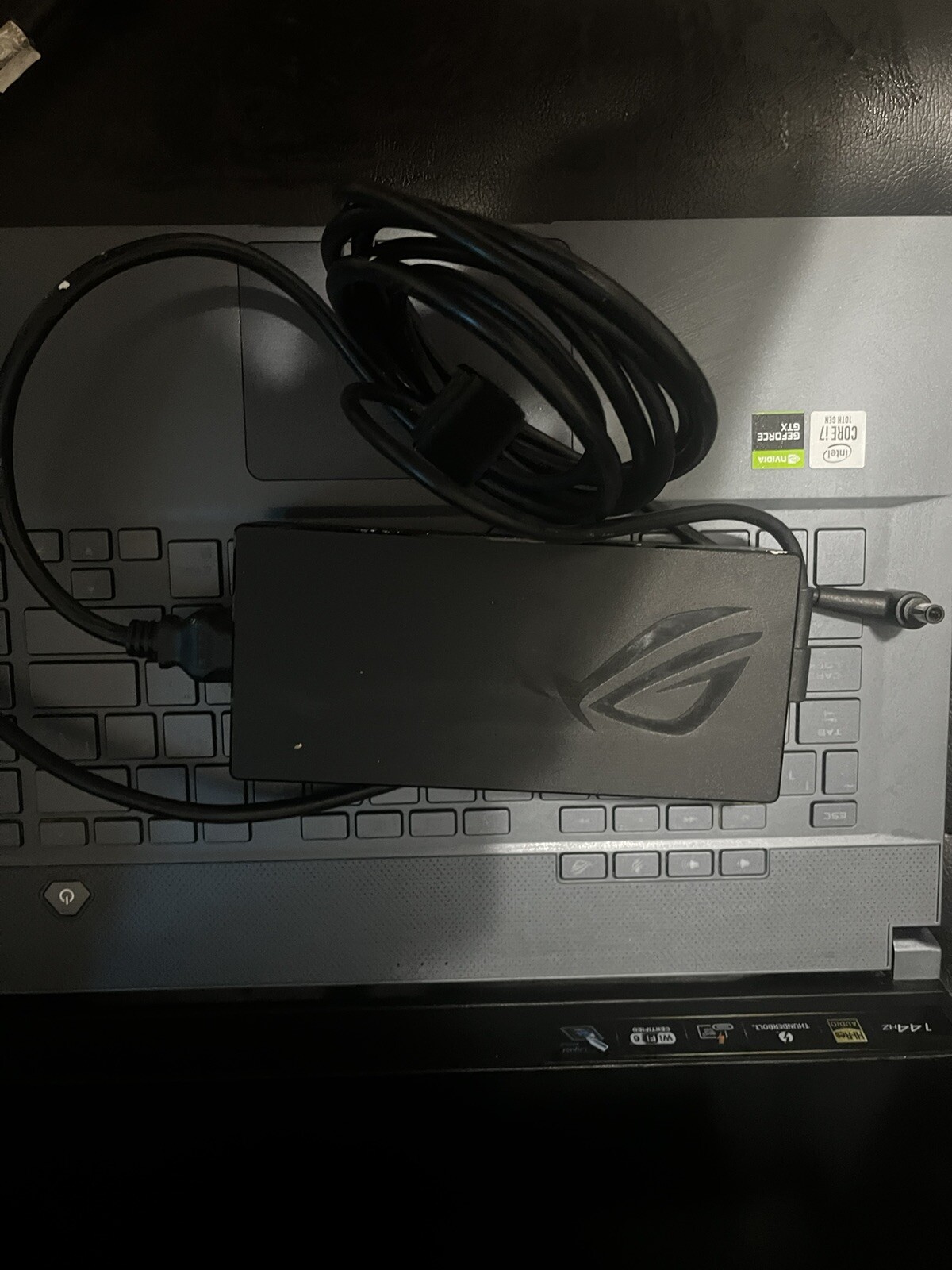 ASUS ROG ZEPHYRUS M15 144 Htz GAMING LAPTOP 1660Ti i7-10750H 16GB RAM 512G