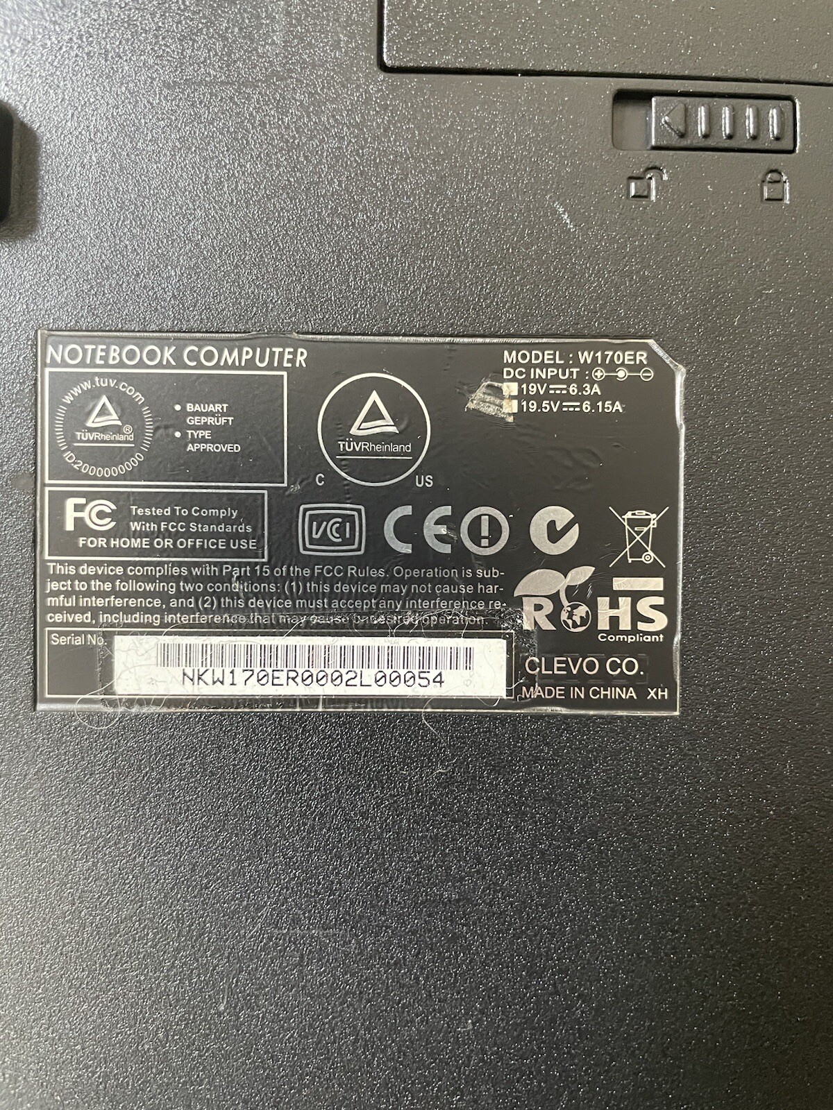 IBUYPOWER Batallion 101 W170HR Gaming Laptop