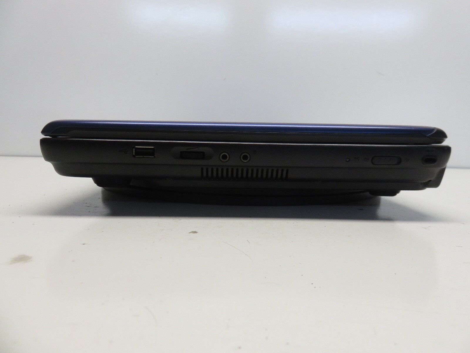 Toshiba Satellite A75-S1253 Pentium 4 3.2GHz 192 MB NO HDD No Batt