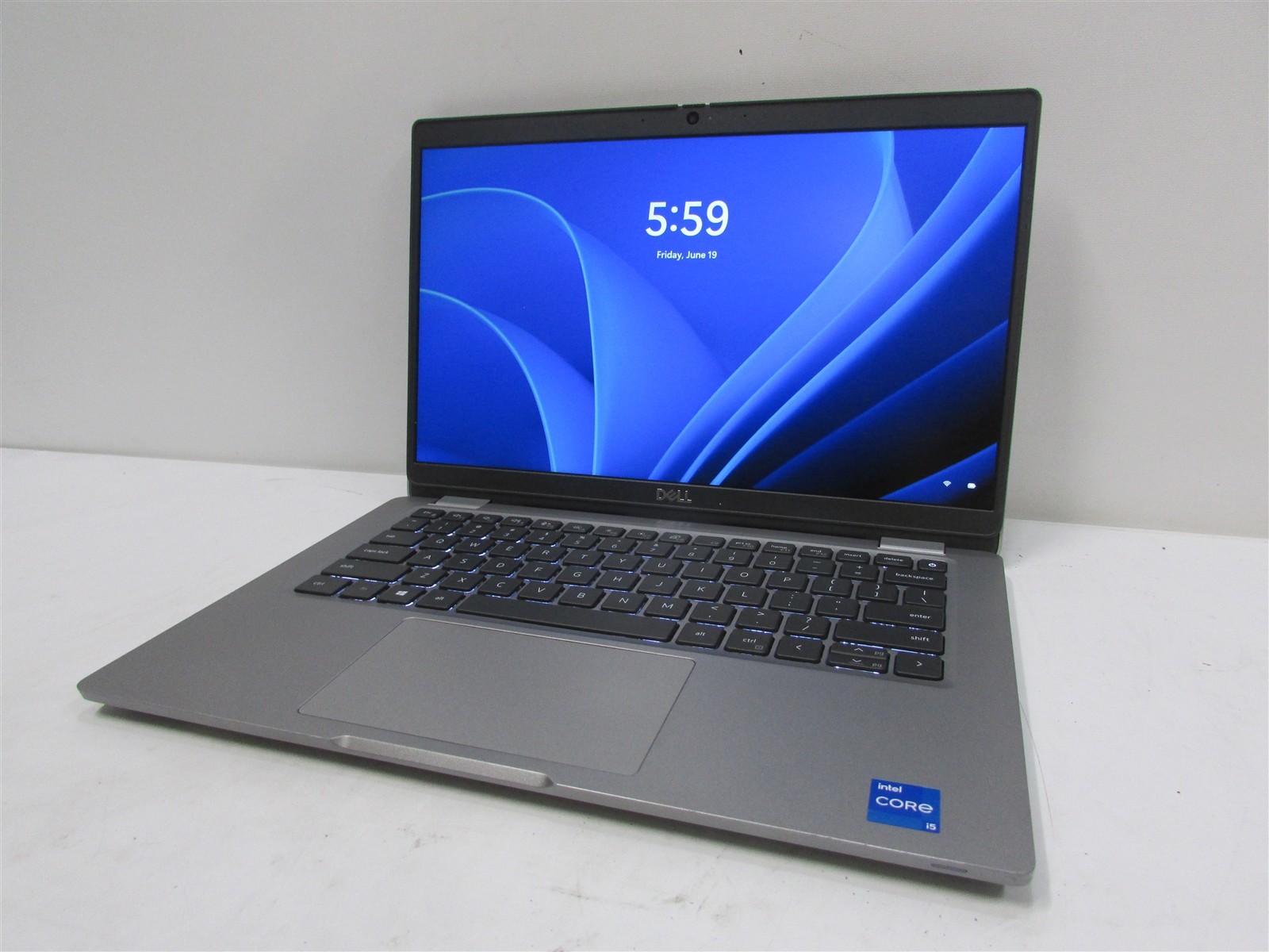 Dell Latitude 5320 i5-1135G7 2.4GHz 16GB RAM 256GB NVME 13.3″ W11 Pro COSM WEAR