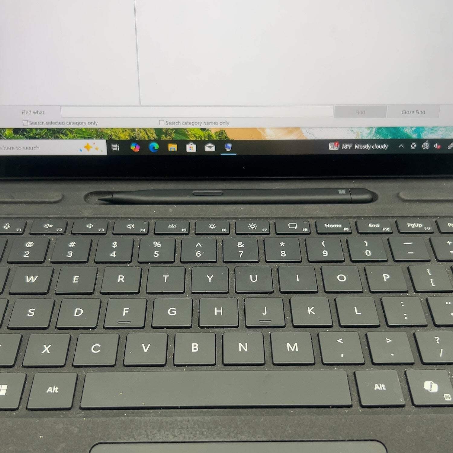 Microsoft Surface Pro 11 2103 13″ Core Ultra 5 236V 2.1GHz 16GB RAM 256GB SSD