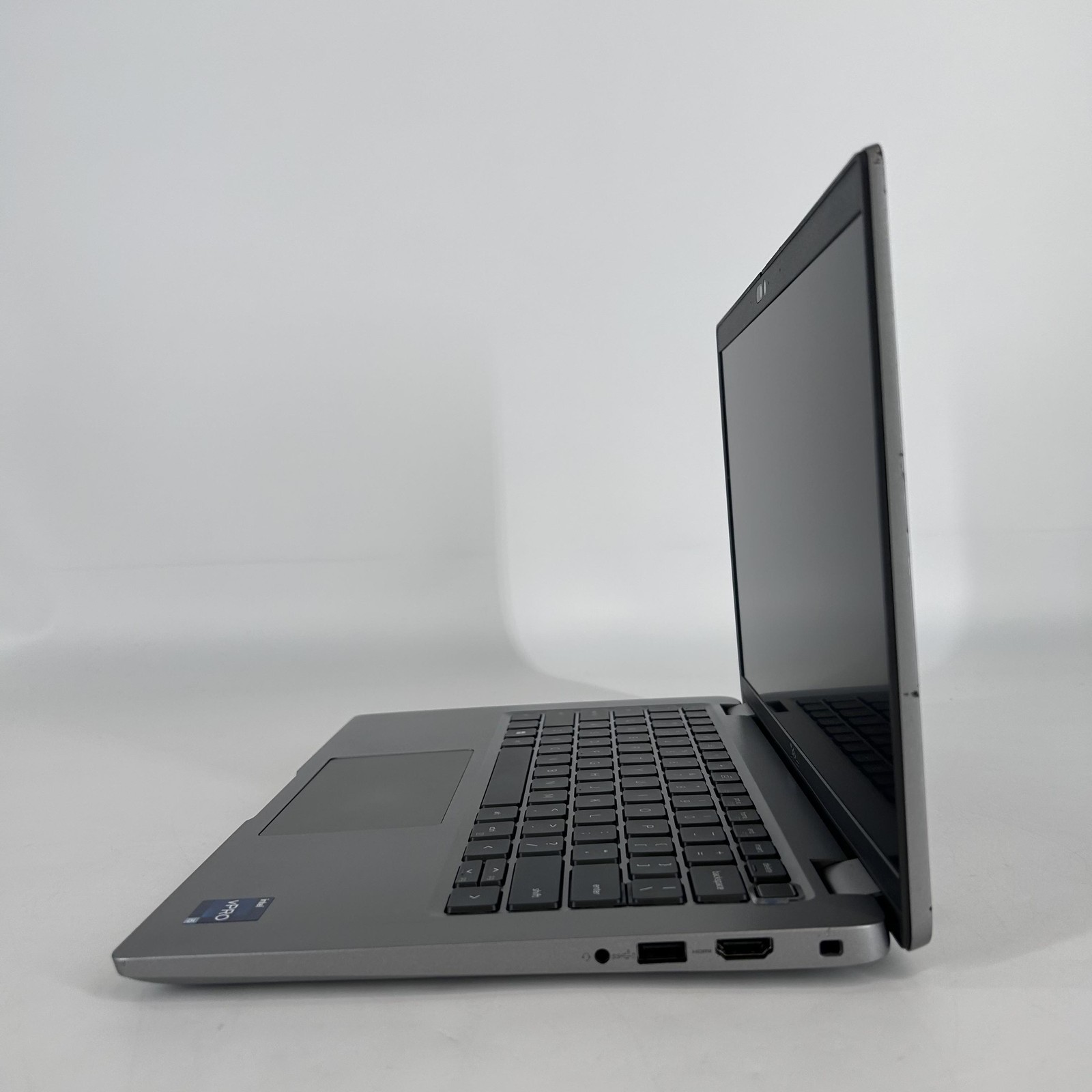 Dell Latitude 5440 14 Gray FHD 1.6 GHz i5-1345U 16GB 256GB SSD Good