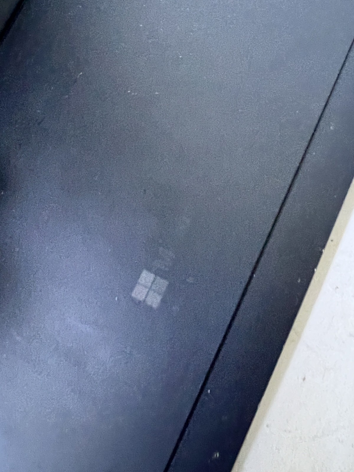 Microsoft Surface Pro 7 1866 12″ i5-1035G4 8GB 256GB No Screen For Repair *READ*