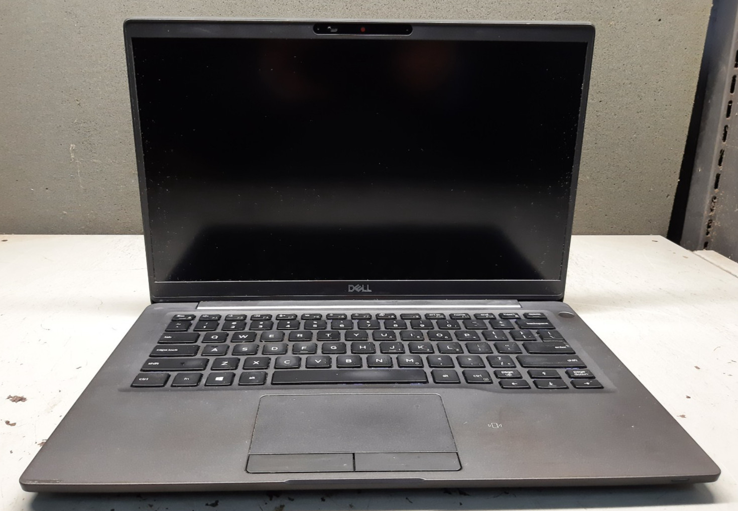 Dell Latitude 7400 14″ i7-8665u 16GB RAM 256GB SSD Windows 11