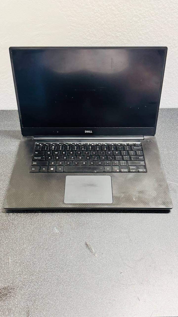 Dell XPS 15 16″ Core i5-7300HQ 2.5GHz 16GB RAM 512GB SSD