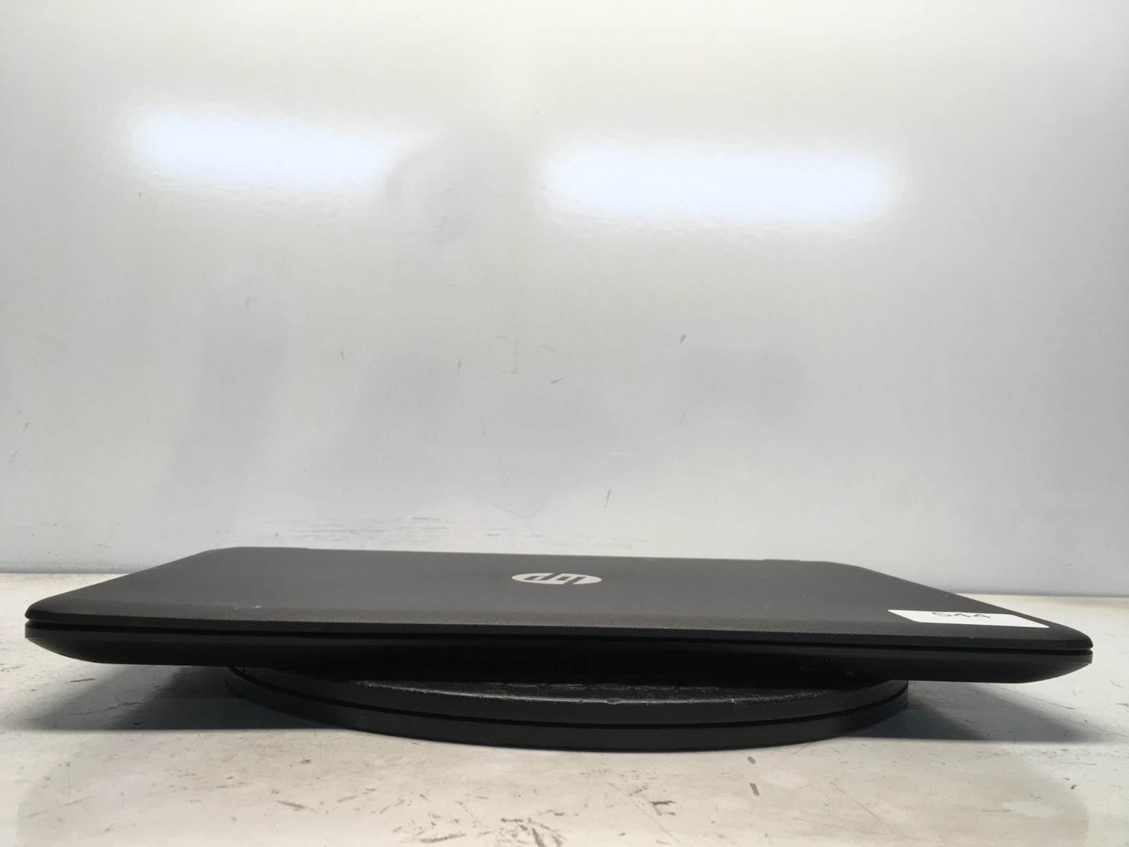HP 15-F387WM AMD A8-7410 2200MHz 4 GB NO HDD
