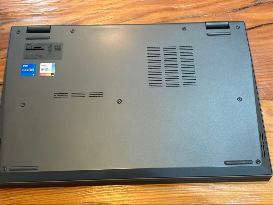 NEC LAVIE NEXTREME Carbon PC-XC550DAB 14″ i5-1155G7 8GB 512GB Win11 Office
