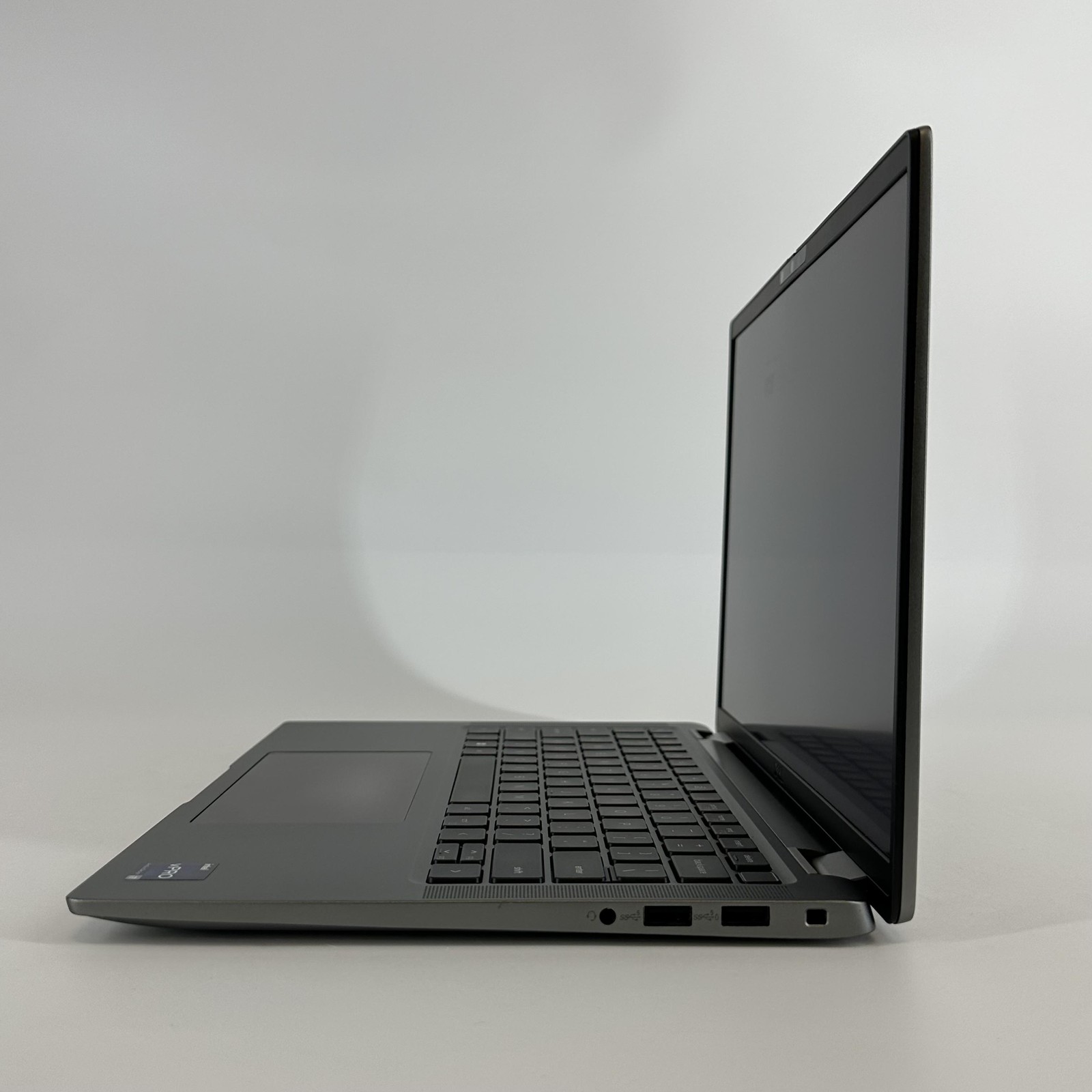 Dell Latitude 7440 14 Gray FHD+ 1.8 GHz i7-1365U 32GB RAM 512GB SSD Good