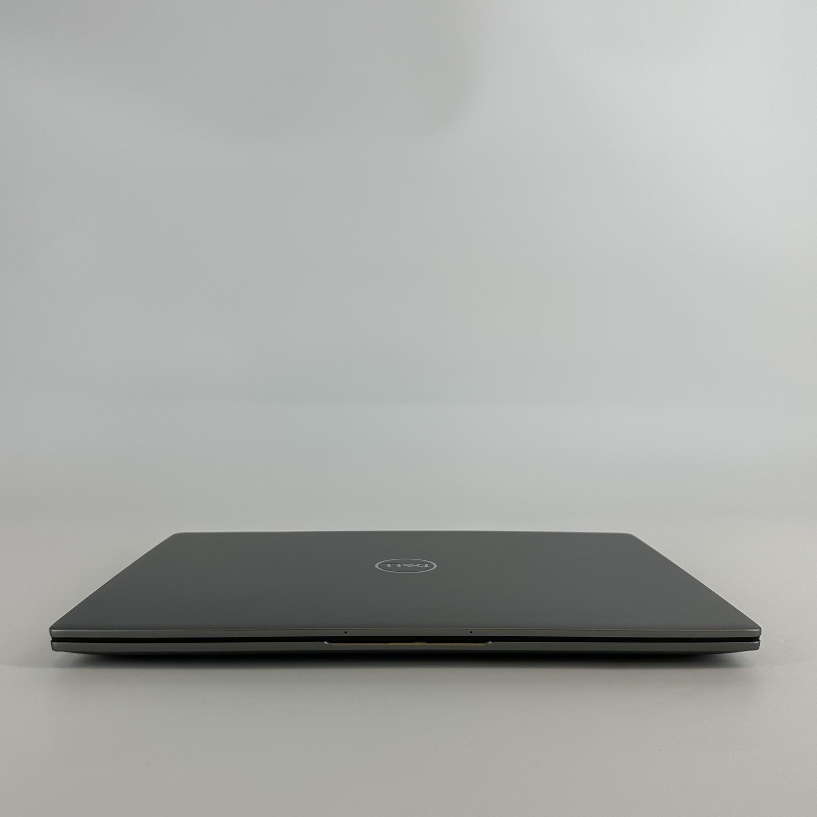 Dell Latitude 7440 14 Gray FHD+ 1.8 GHz i7-1365U 32GB RAM 512GB SSD Good