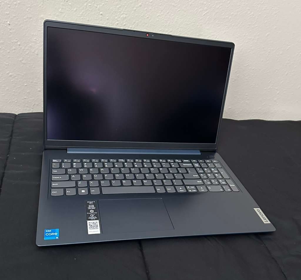 Lenovo IdeaPad 3 15ITL6 15.6″512GB Abyss Blue