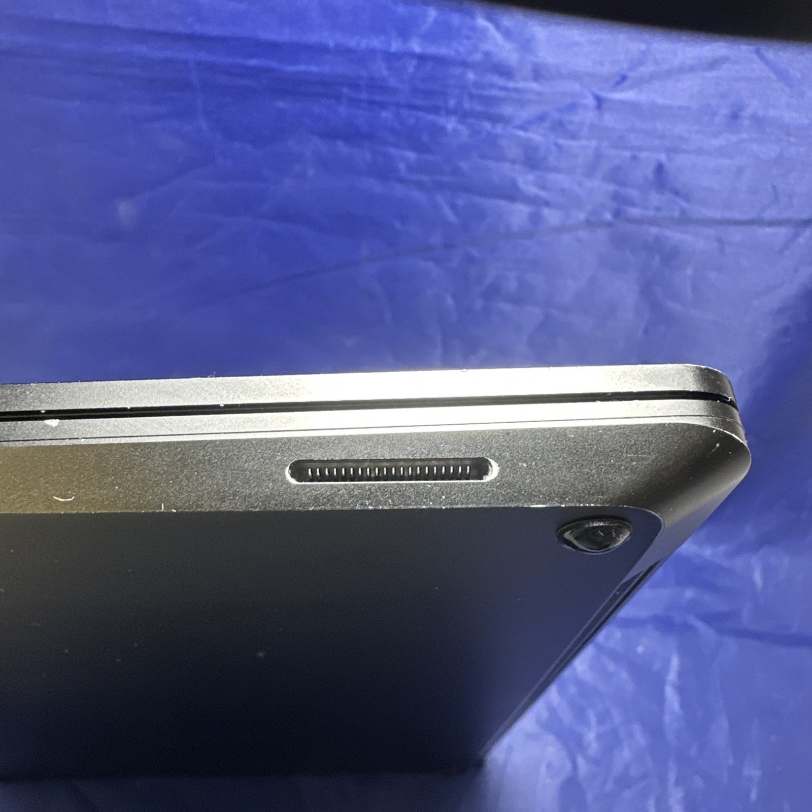Microsoft Surface Laptop 3 13.5” 16GB 256GB i7-1065G7 1.30GHz Win 11 Pro