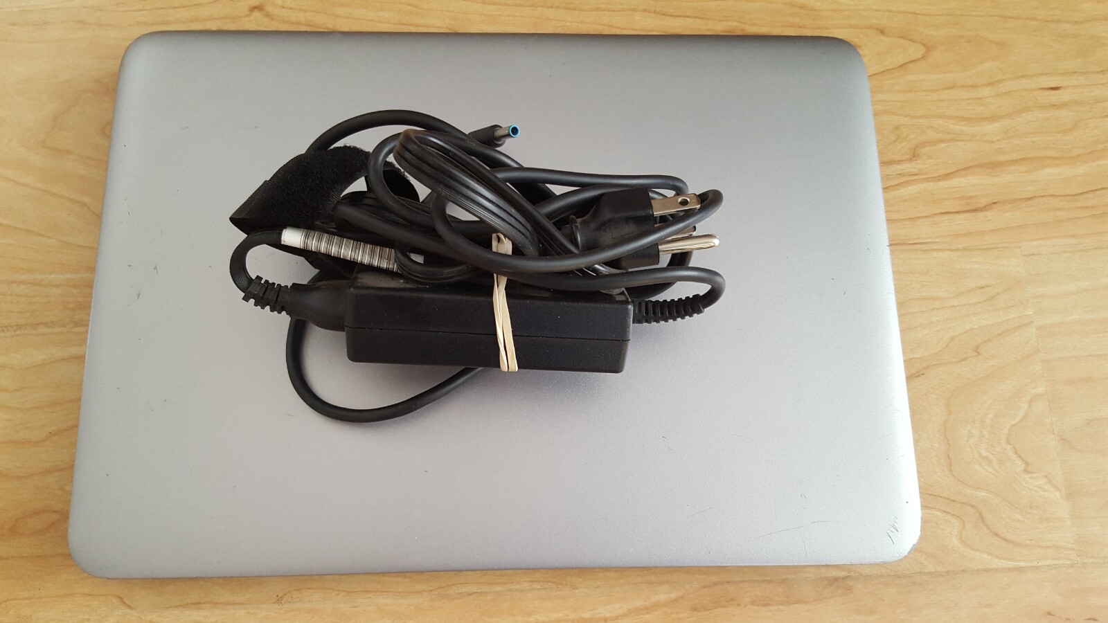 Used HP EliteBook 820 G3 Core i5 Wndows 11 Pro 256GB SSD Drive 8gb RAM laptop