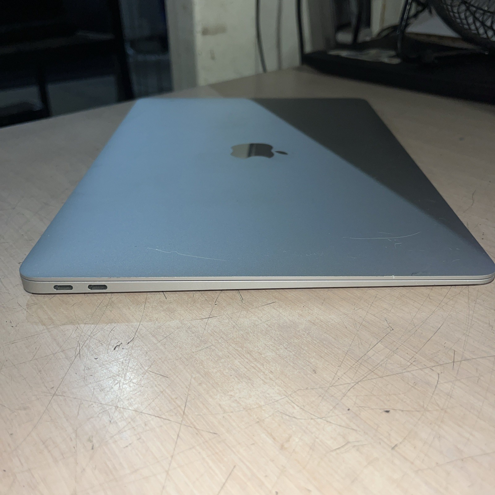 APPLE MACBOOK AIR 13″ SCISSOR, 2020 CORE I3-1000NG4 1.1GHZ 8GB RAM 256SSD *