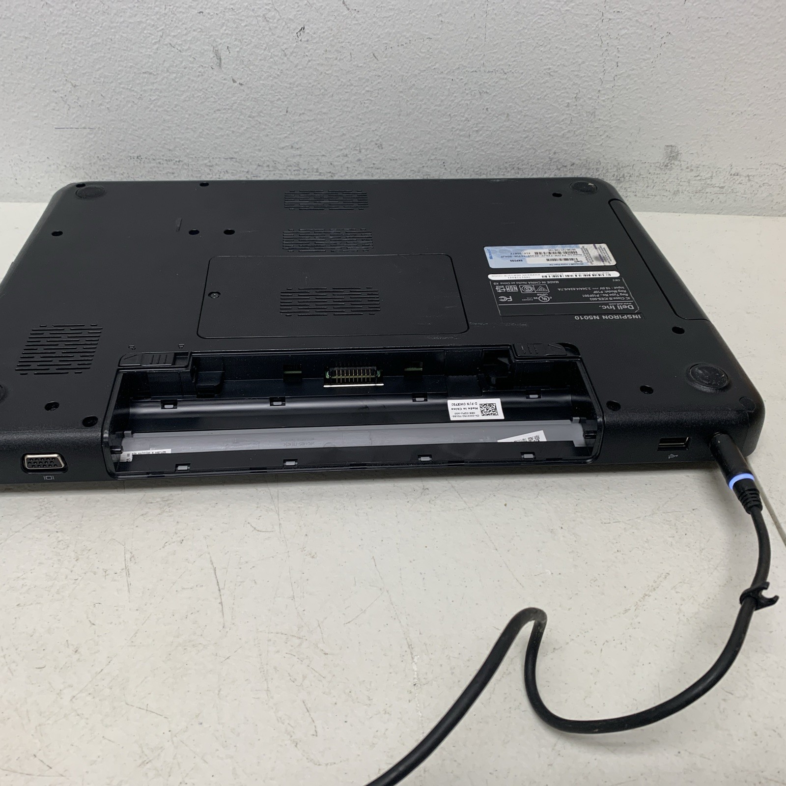 Dell Inspiron N5010 15.6″ Core i3 m370 2.40 GHz 8GB 500gb Hdd Wind 10 home Read